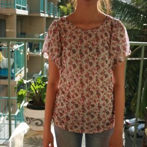 women brown top
